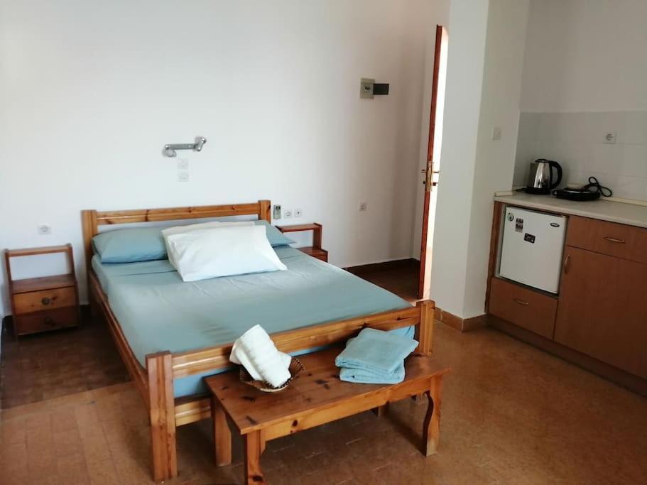 Rodon Agia Kyriaki Family In Spilia Leros Apartamento